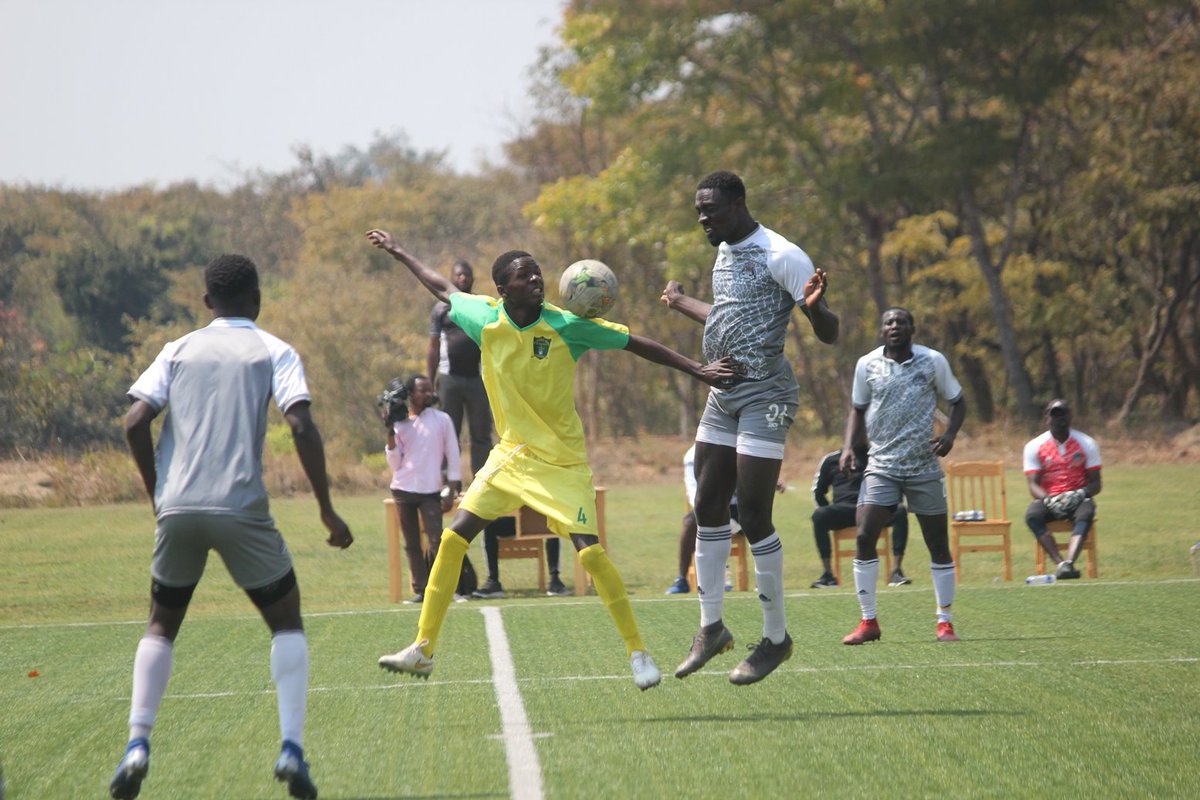TPMazembe's tweet photo. 17 août 2019
AU CEF DE FUTUKA
Festival offensif avant Bukavu Dawa !
#VL1 #Saison20192020 #CampTraining #StageFutuka 
https://t.co/qnE86PL7o1 https://t.co/iJlt5yaI2x