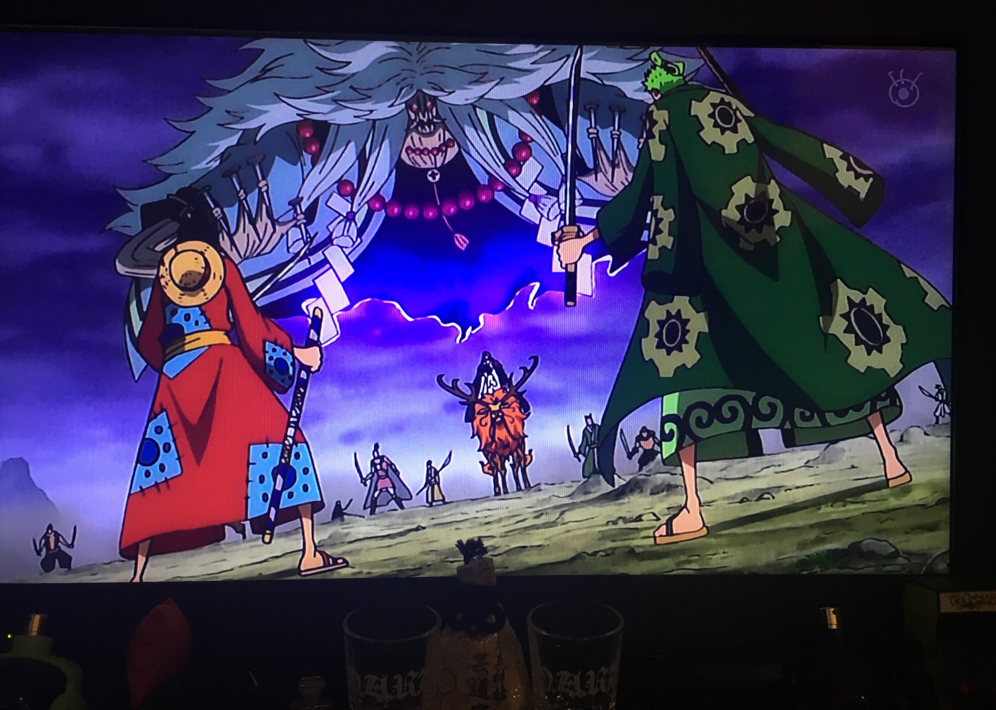 Ganma 日曜日の朝からone Pieceがリアルタイムで観れて幸せです アニメだとホーキンスのワラワラの実の演出が凄い件 Onepiece ワンピース オタク T Co Zmdwy71eel Twitter