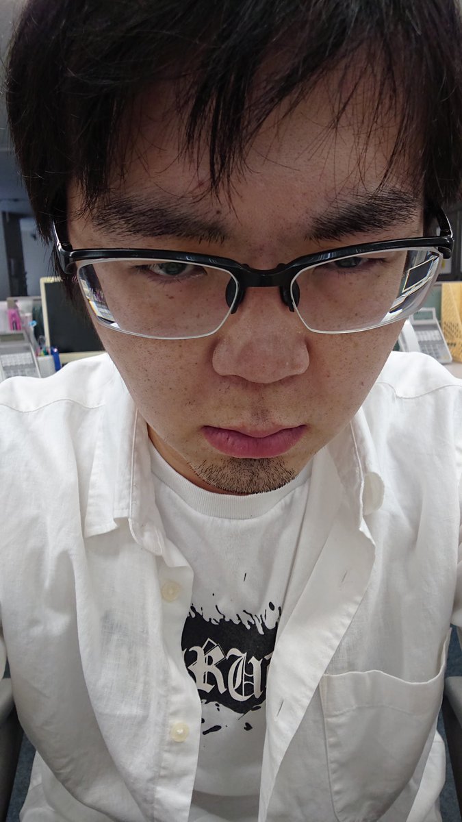 むるおか君 パチンコ屋の養分 今日も休日出勤でキレてる僕