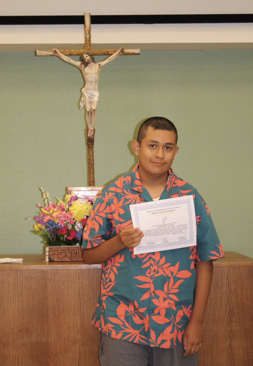 nena0107's tweet image. My Sweetie got a beautiful cross and a certificate in recognition for having served for more than 5 years.
#alterserver