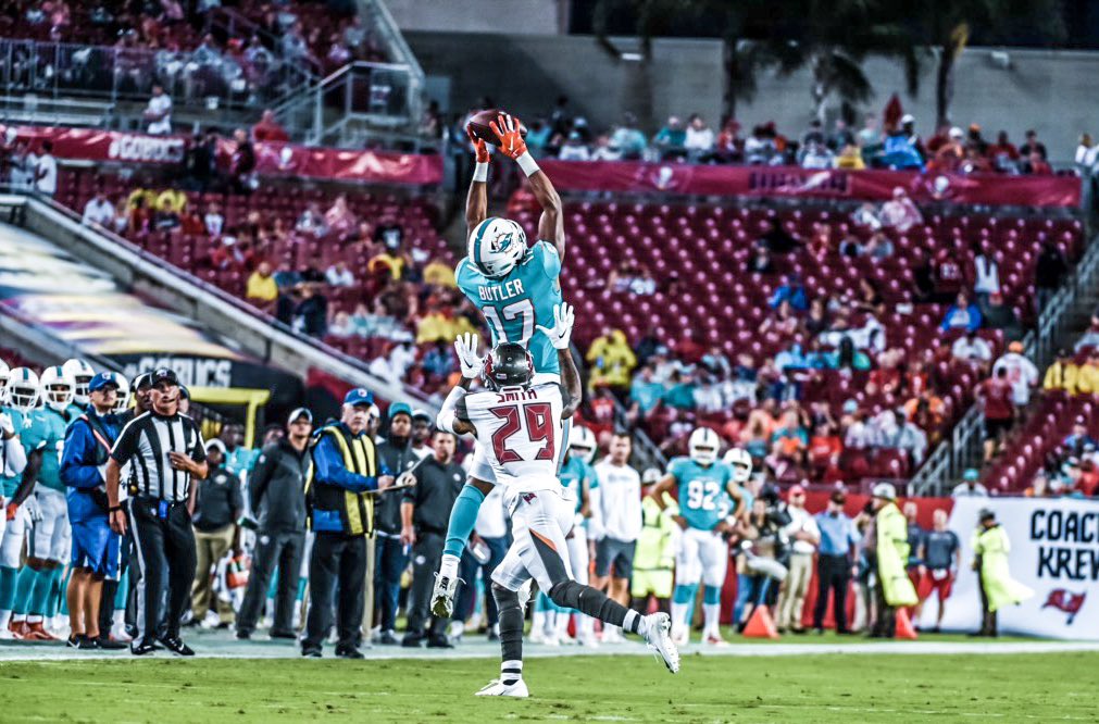 Brice_Butler's tweet photo. You don’t have to talk baby, I’ll let these hands do all the talkin for us #Duffingtonpost #FastForever @MiamiDolphins https://t.co/VZy6Ugjjeq