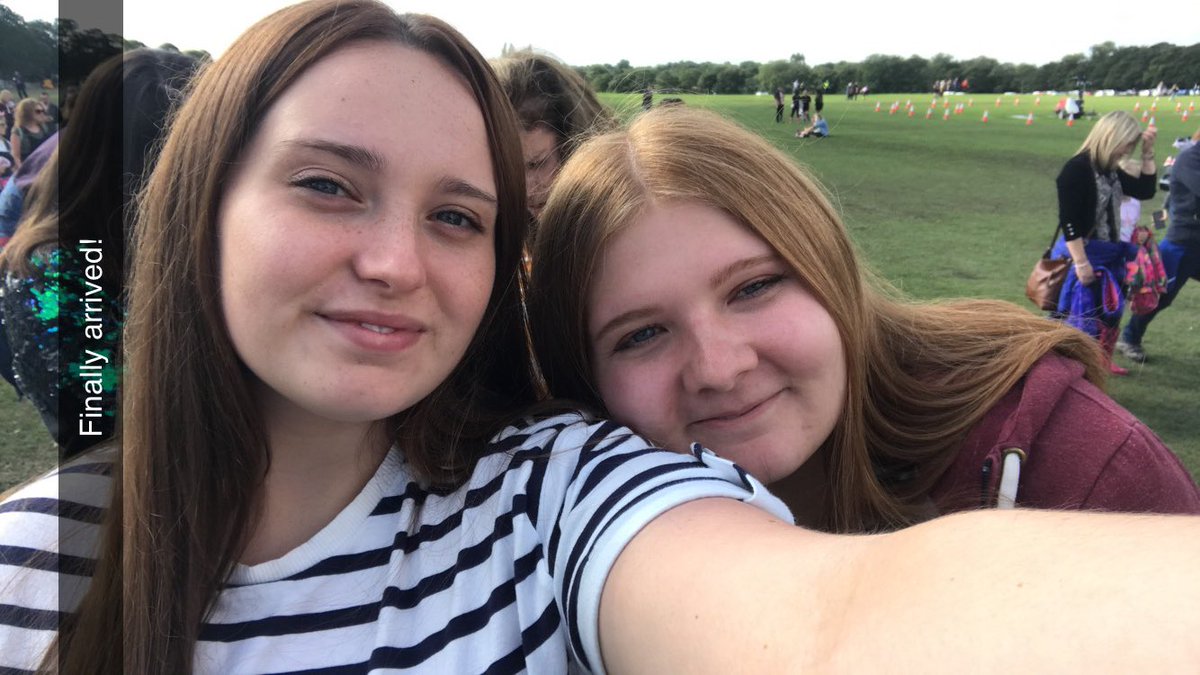 Clairesayer's tweet photo. Finally arrived at #RoundhayPark park after leaving the house at 6.50am! Can’t wait to see @edsheeran and @LewisCapaldi https://t.co/hAhQMkVIT7