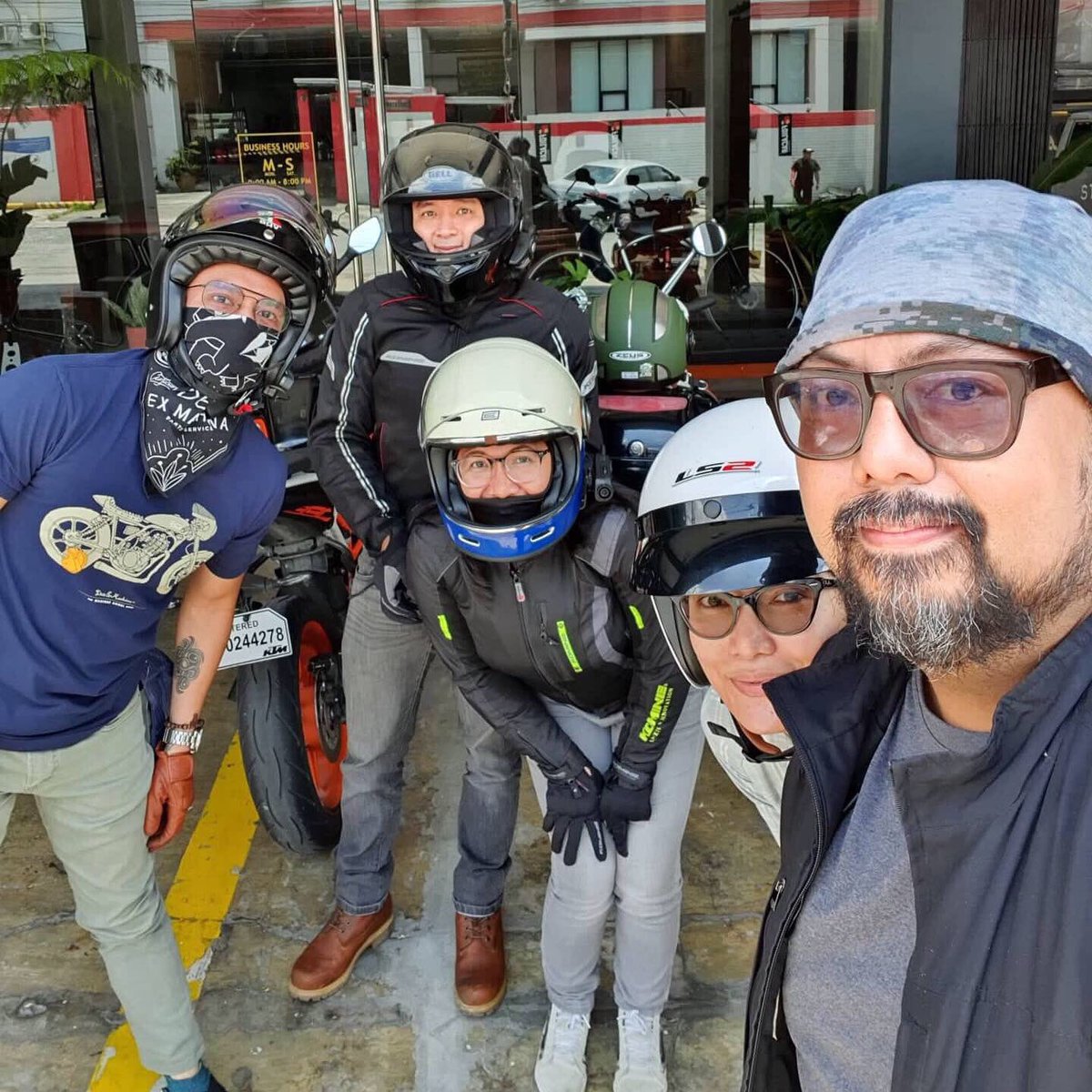 JinnoRufino's tweet photo. #bikesandbreakfast https://t.co/LS0Uf70PQQ