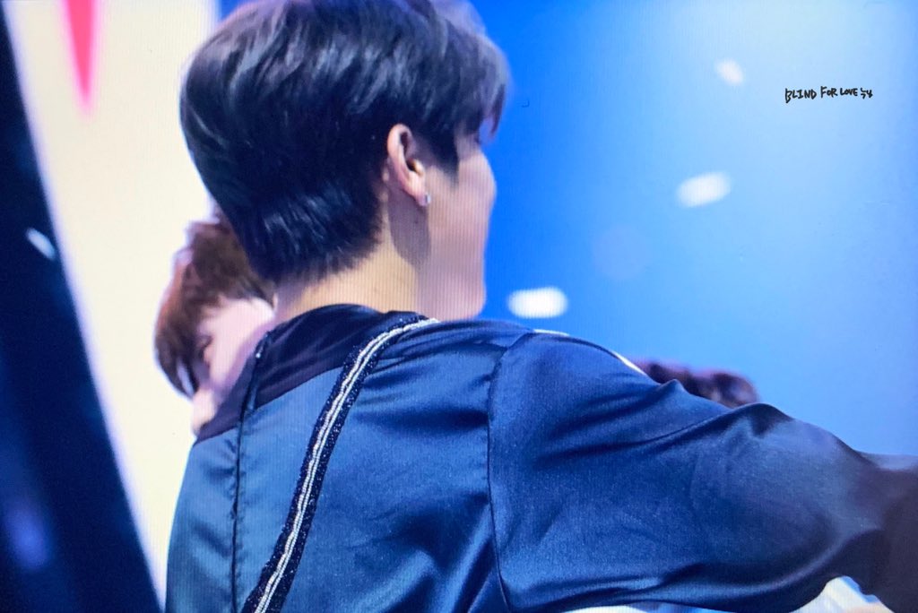 sweetJEAWz's tweet photo. งานก่อนอยู่กับม้า งานนี้อยู่กับป๊าครับผ้ม https://t.co/k0J2MDBiCV