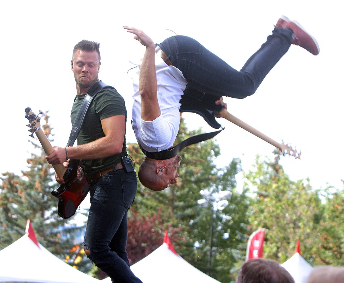 Not everyday do you see a backflip performed by two brothers playing country rock #CountryThunder #HunterBros