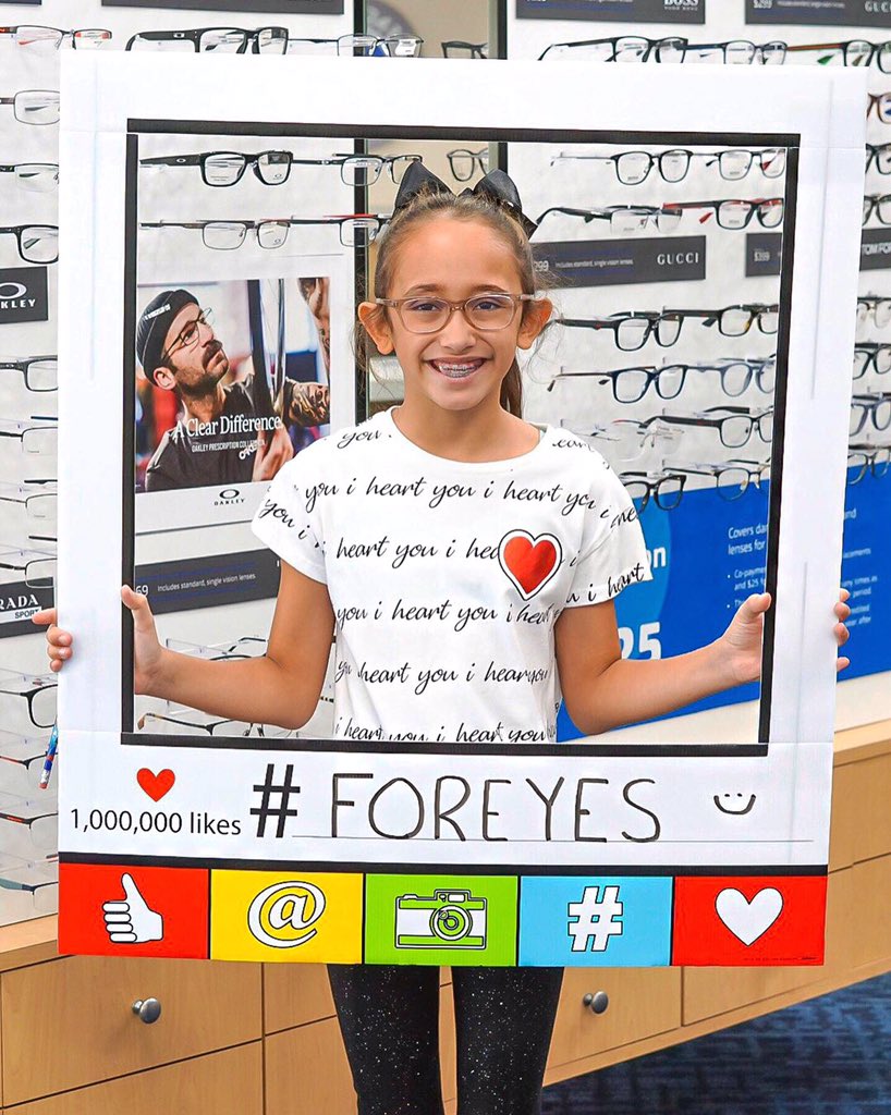 youngathrtmom's tweet photo. Taking your child for an eye exam before school starts is so important. #ad 👀👓 Clear vision has a huge impact on their ability to learn. Check out these 5 ways to get them excited for their new pair of spectacles! #ForEyes #BackToSchoolEyes @ForEyes ▶️▶️ https://t.co/f3kKcKMbHg https://t.co/XtLGCZHwoD