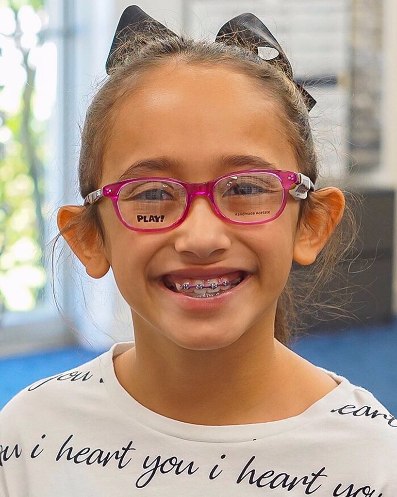 youngathrtmom's tweet photo. Taking your child for an eye exam before school starts is so important. #ad 👀👓 Clear vision has a huge impact on their ability to learn. Check out these 5 ways to get them excited for their new pair of spectacles! #ForEyes #BackToSchoolEyes @ForEyes ▶️▶️ https://t.co/f3kKcKMbHg https://t.co/XtLGCZHwoD