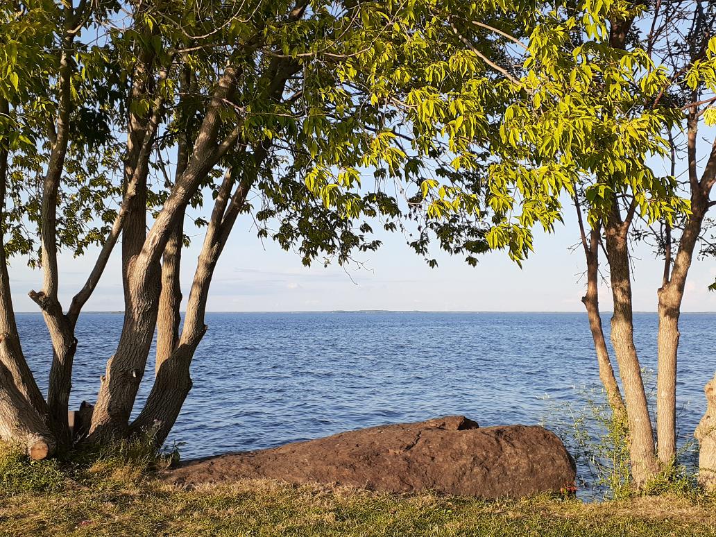 KRXworldWIDE's tweet photo. #Waterfront #Water #GeorgianBay #Midland #Ontario #Canada #Walk #BeautifulDay #Bay #Evening #EveningWalk #RapperLifestyle #Chillin #ChillVibes #Relaxing #WeekendMood #WeekendVibes #Rap #HipHop #Music #HipHopArtist #HipHopCulture #IndependentArtist #UnsignedRapper https://t.co/tp7ZDvJGVo