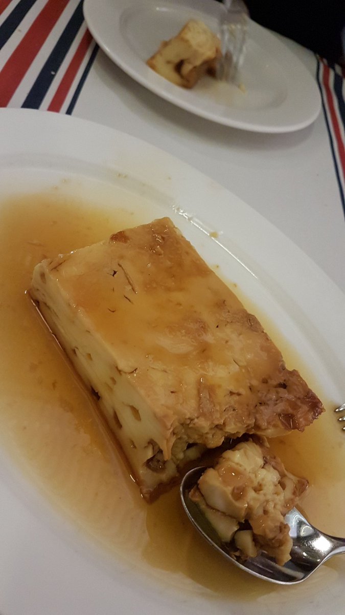 UsuarioInvisib's tweet photo. Leche asada del #Baco vs Leche asada del #Quitral.
Gana por paliza el #Baco en porción y sabor. https://t.co/peW77pOrvn