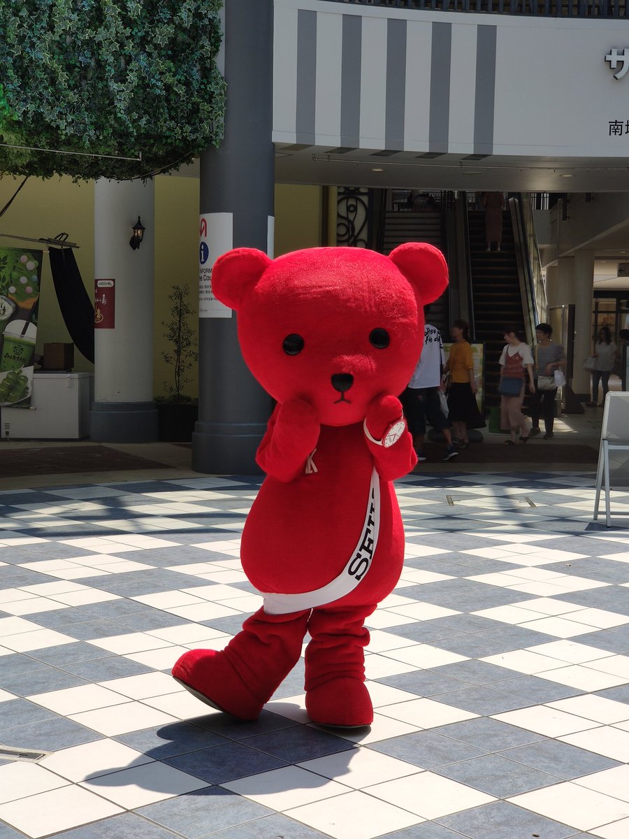 Az Flash در توییتر いた セイコーの ルキベア君 真っ赤なクマだと別のキャラを浮かべる人も居そうだが セイコーのブランドのマークが付いているのが違い