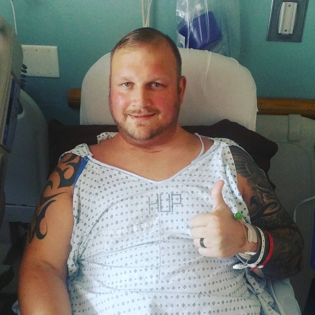 Stage4Thriver's tweet photo. #BeatCancer4A3rdTime #Savage 3 years ago today Spinal Fusion Surgery removing T10- T12. Diagnosed with Aggressive Bone Cancer Stage II Ewing's Sarcoma. #Stage4Thriver #CancerSurvivor #Strength #Adversity #Survivor #Thriver #Resilience https://t.co/FqvsBxmyUW