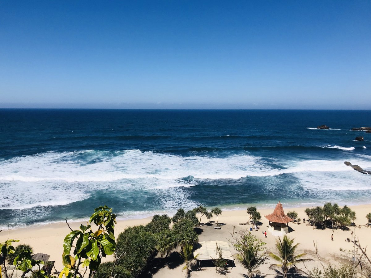 bearcvndy's tweet photo. Semoga menceriakan hari hari mu ya sobat 🌻🌻🌊🌊 https://t.co/mO4FezuaNz