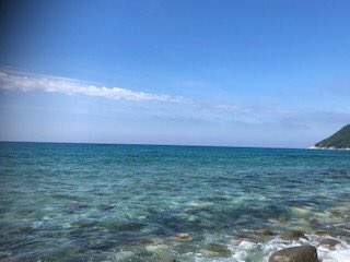 nobaseokinawa's tweet photo. 13日にいってきました。

京丹後市宇川
穴文殊さん定期報告①

盆休みまでは、
たくさんの方々が訪れてくださる
京丹後市宇川のここは
袖志の海岸で��水浴もできます。

美しいでしょ  

京都府の最北端の
経ヶ岬灯台のすぐ西に位置しています https://t.co/Fa4nKqU5EQ