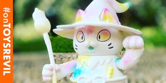 toysrevil's tweet photo. #toynews #onTOYSREVL for #BTS2019: https://t.co/6gg4xEc58k #ANDYTHECAT is a new toy design ed by @JavierJimenezXL  from #WatariDreams debuting at #BeijingToyShow #BeijingToyShow2019 in this doorway edition!
#vinyltoy #CollectMe https://t.co/cWcNFuQ9nG