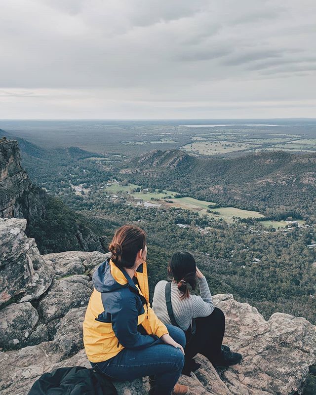 leadlessPencil's tweet photo. bye melb but I think it's the nature I'll miss the most .
.
.
#shotonpixel #vscocam #vsco #digital #travelgram #australia #melbourne #lookslikefilm #grampians #creatorclass #fatalframes #hiking #exploreeverything https://t.co/wHozxAdgnk https://t.co/VMcI5TRzGk