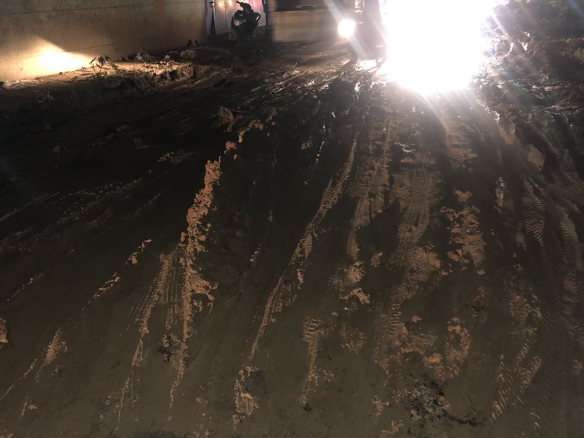 VINYBLUE's tweet photo. #BBMP #Begur #MissingRoad #spotthepot #pothole #potholeofBangoloreSouth https://t.co/gQSt6uCAGd