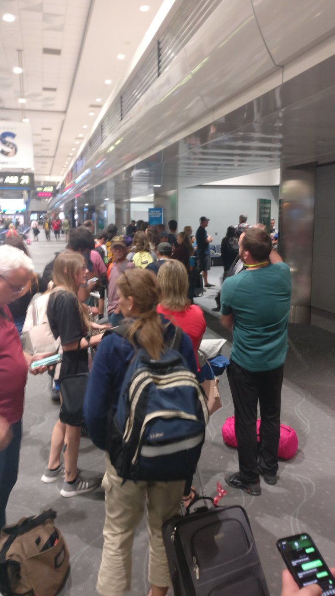 richyphilip's tweet photo. Frontier : 1hr delay+15min no gate+15min no jet bridge operator+a LIFETIME at customer service = WORST FLIGHT IN THE WORLD!! Your move @FlyFrontier https://t.co/z4VapJMsg8
