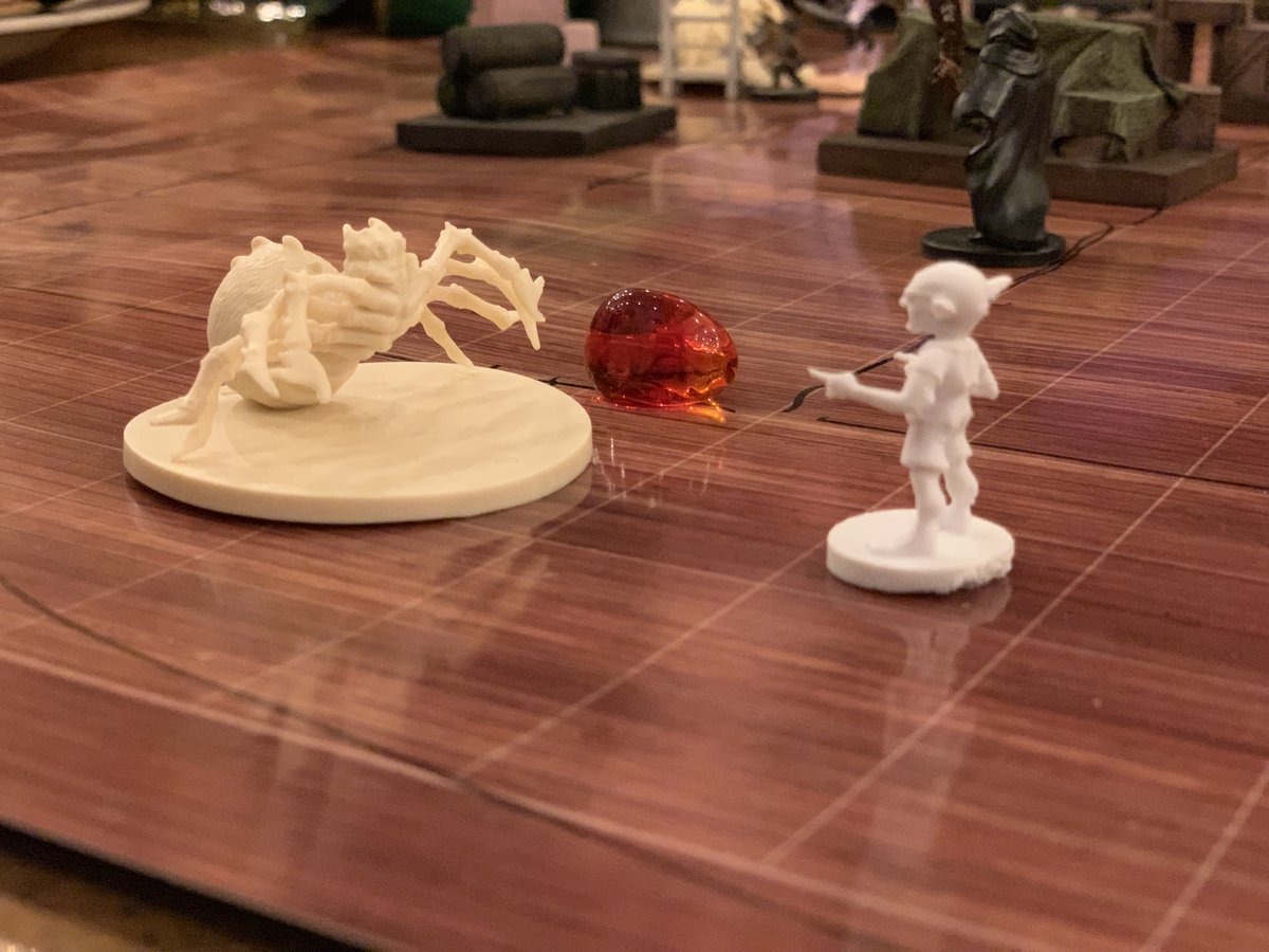 MasterHyjinx's tweet photo. When your goblin Bard tells a huge spider to get back in its cage and it rolls a 1, it gets the fuck back in its cage.  #DnD #eww #spiders #nope https://t.co/9L1Y6JK40C