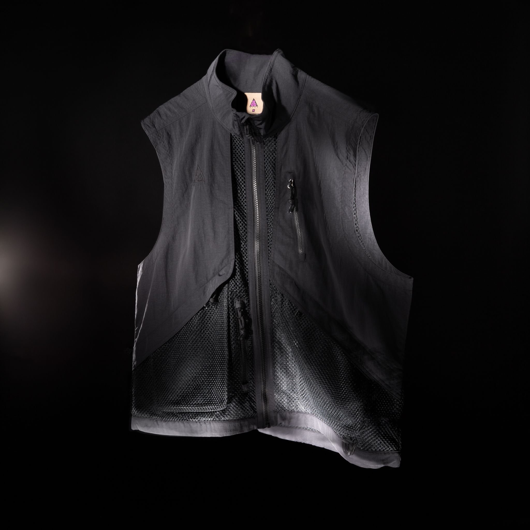 nike acg vest black