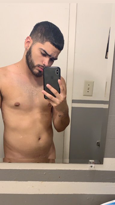 Watch 🥀's leaked NSFW photo on TwXstars