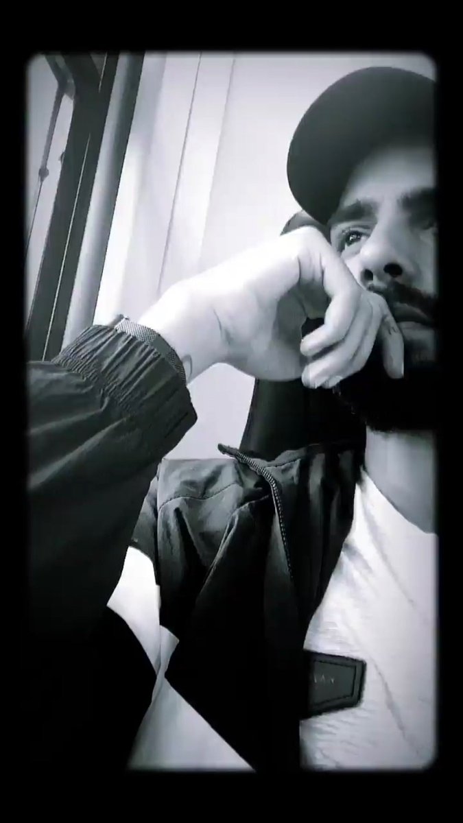 CominaleLina's tweet photo. #clario 🌹 https://t.co/0JbwMcSMeY