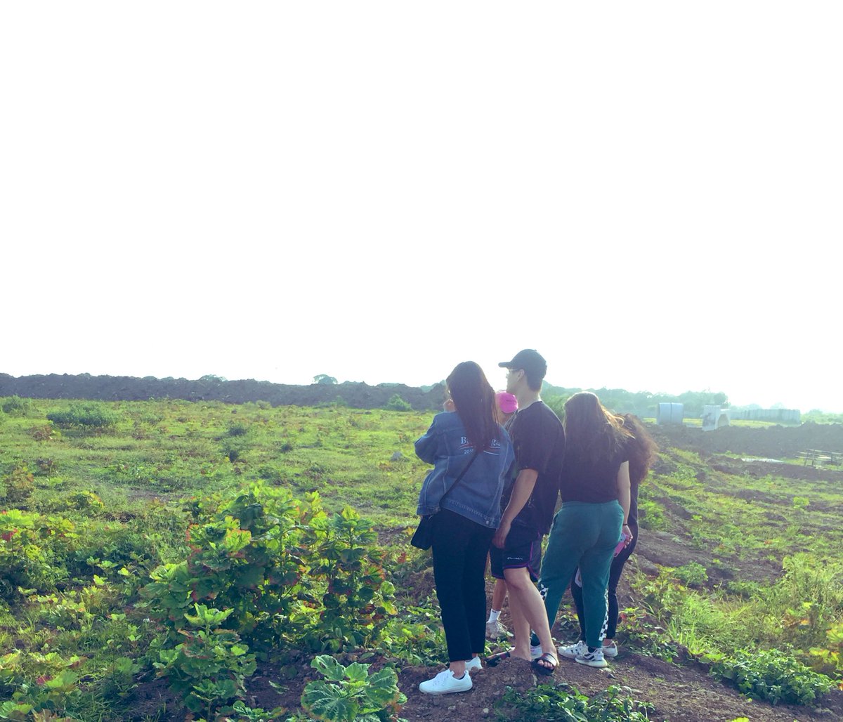 JmrMrsgn's tweet photo. Nakaw pic lang kina Maam Liza and Sir Quen. 
(Nakakatamemeng kausap si Maam Liza hehe.) https://t.co/pHyFwrutgM