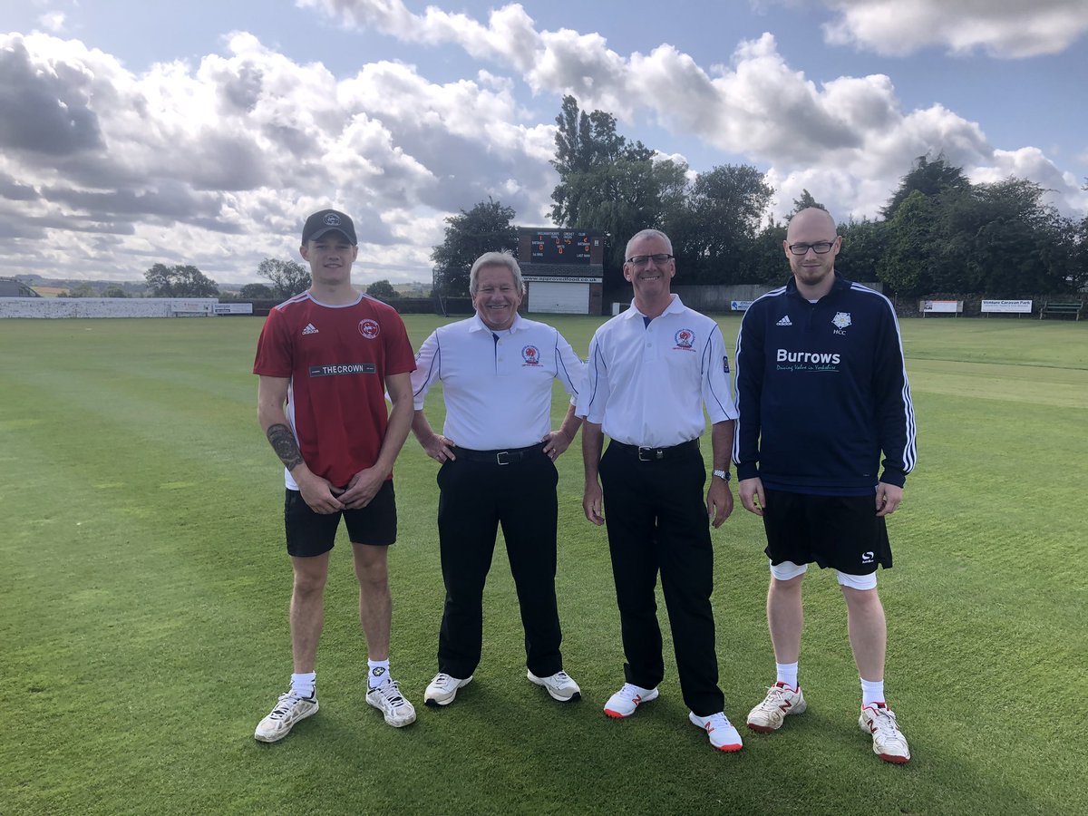 HuddCricket's tweet photo. #PaddockShield Final https://t.co/2WxHgXygzn