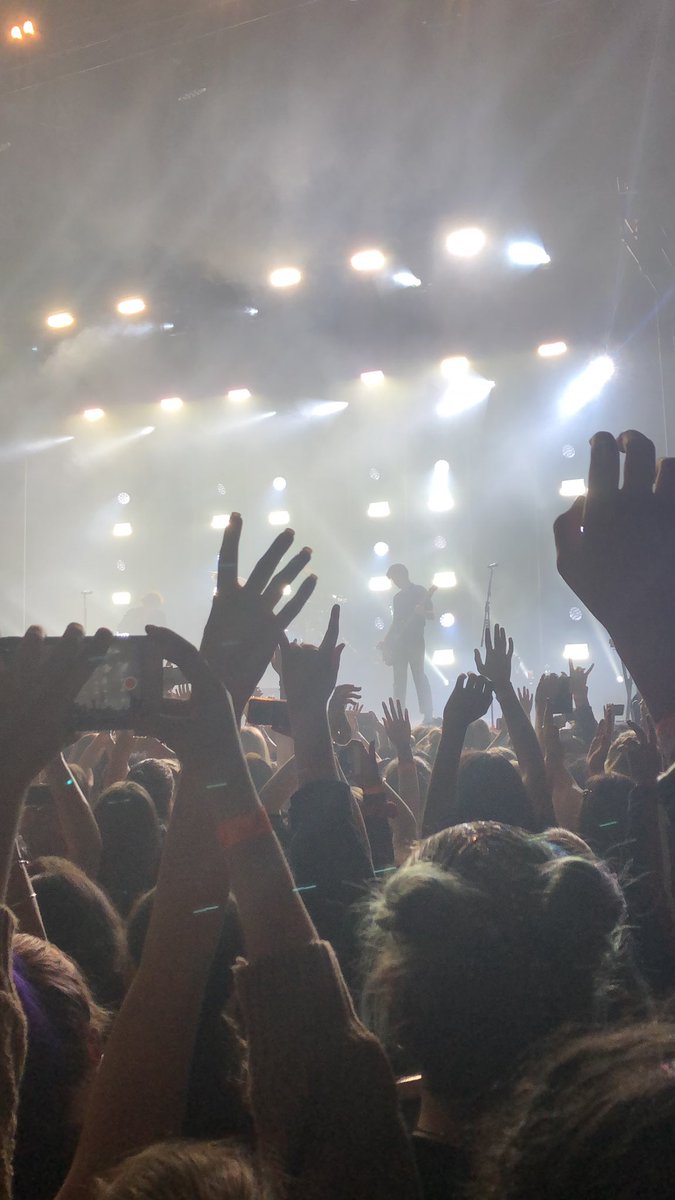 theroadsochlo's tweet photo. it’s been one whole year!!! i miss this so much #mytperth https://t.co/sgPITseb8V