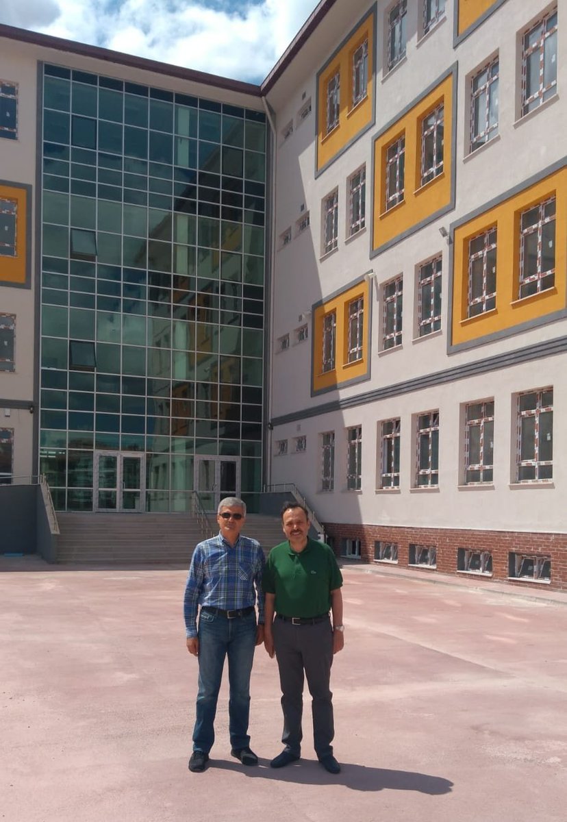 MemAnkara's tweet photo. İl Milli Eğitim Müdürümüz Sayın Turan AKPINAR, Sincan İlçe Milli Eğitim Müdürü Sayın Adem SOLMAZ ile Sincan İlçesinde 2019 - 2020 eğitim öğretim yılında hizmete girecek olan bazı okulların inşaatlarını gezdiler ve incelemelerde bulundular. https://t.co/khpPsJsyTi