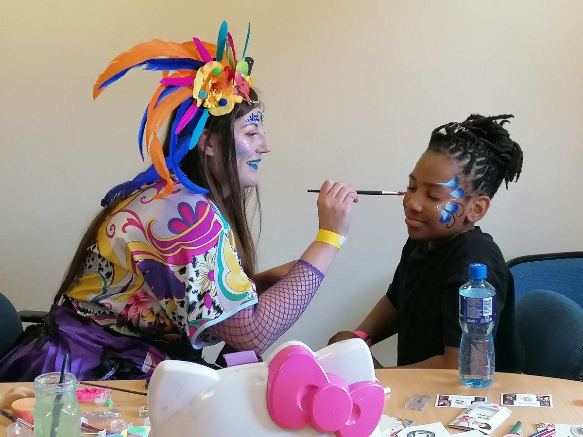 Mis_TAught's tweet photo. Thanks @sheffcarnival for making the day accessible for Autistic families. Having 6 people paint faces for the parade meant we only had to wait in line a short time, which lowered our stress/anxiety levels. The bubbles were a fantastic sensory delight for Autistic kids too https://t.co/Q9781HoXaE