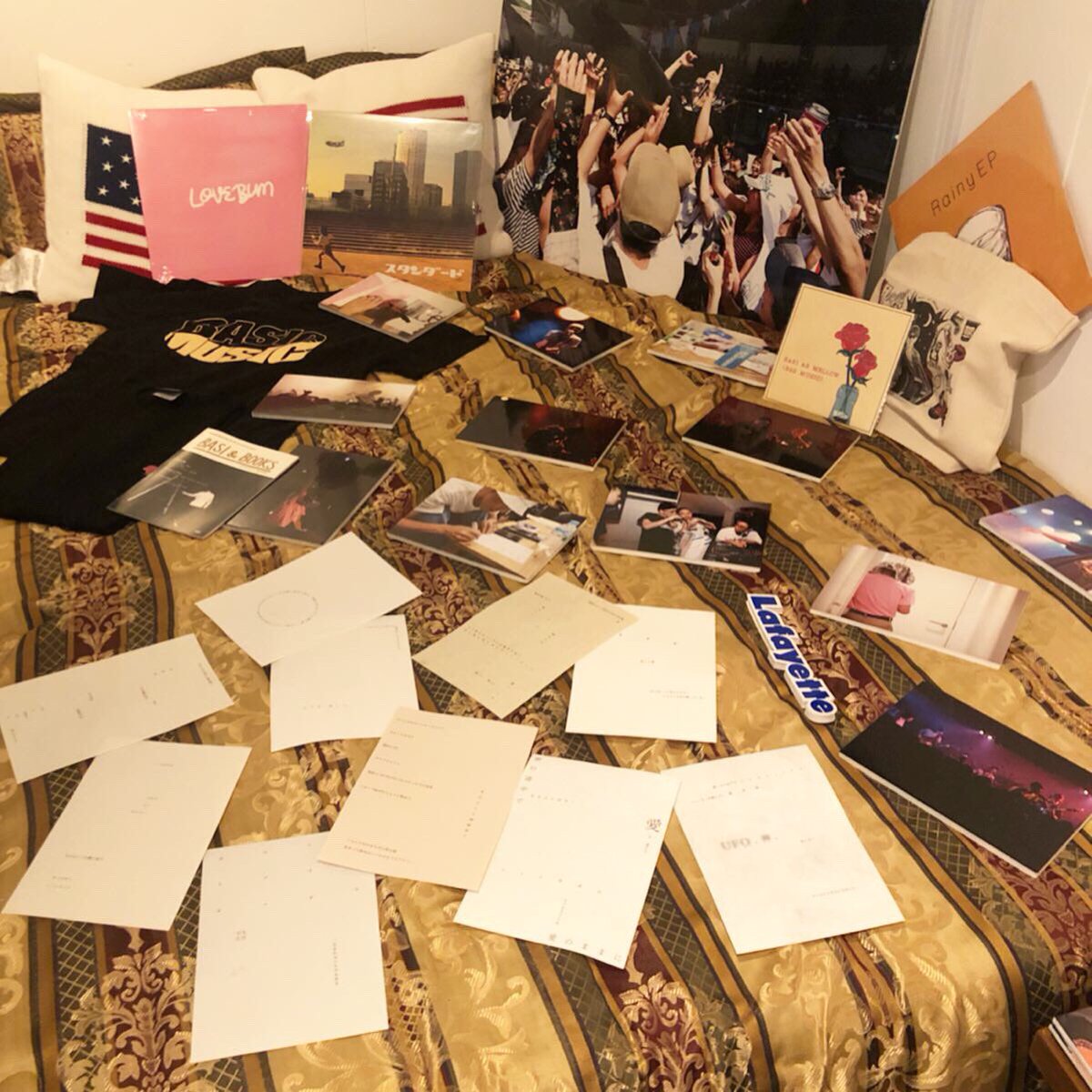 BOOOOOYAKA_SHA's tweet image. 本日は横浜西口のHOTEL LafayetteにてNEWアルバムをリリースしたばかりの韻シストのBASI君がチェックインしてるって事で久々にLINK UP👍BASI君の超絶ゆるふわフロウは唯一無二で超気持ちいいのでレゲエ好きのみんなも是非チェック🌹🌹
#韻シスト #BASI #basicmusic
#lafayette #hotel_lafayette