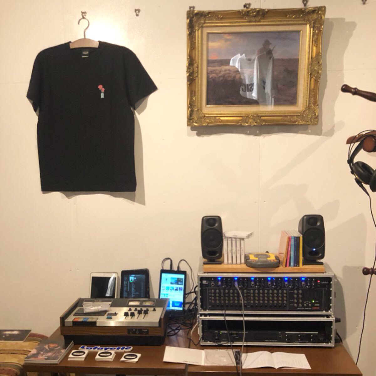 BOOOOOYAKA_SHA's tweet image. 本日は横浜西口のHOTEL LafayetteにてNEWアルバムをリリースしたばかりの韻シストのBASI君がチェックインしてるって事で久々にLINK UP👍BASI君の超絶ゆるふわフロウは唯一無二で超気持ちいいのでレゲエ好きのみんなも是非チェック🌹🌹
#韻シスト #BASI #basicmusic
#lafayette #hotel_lafayette