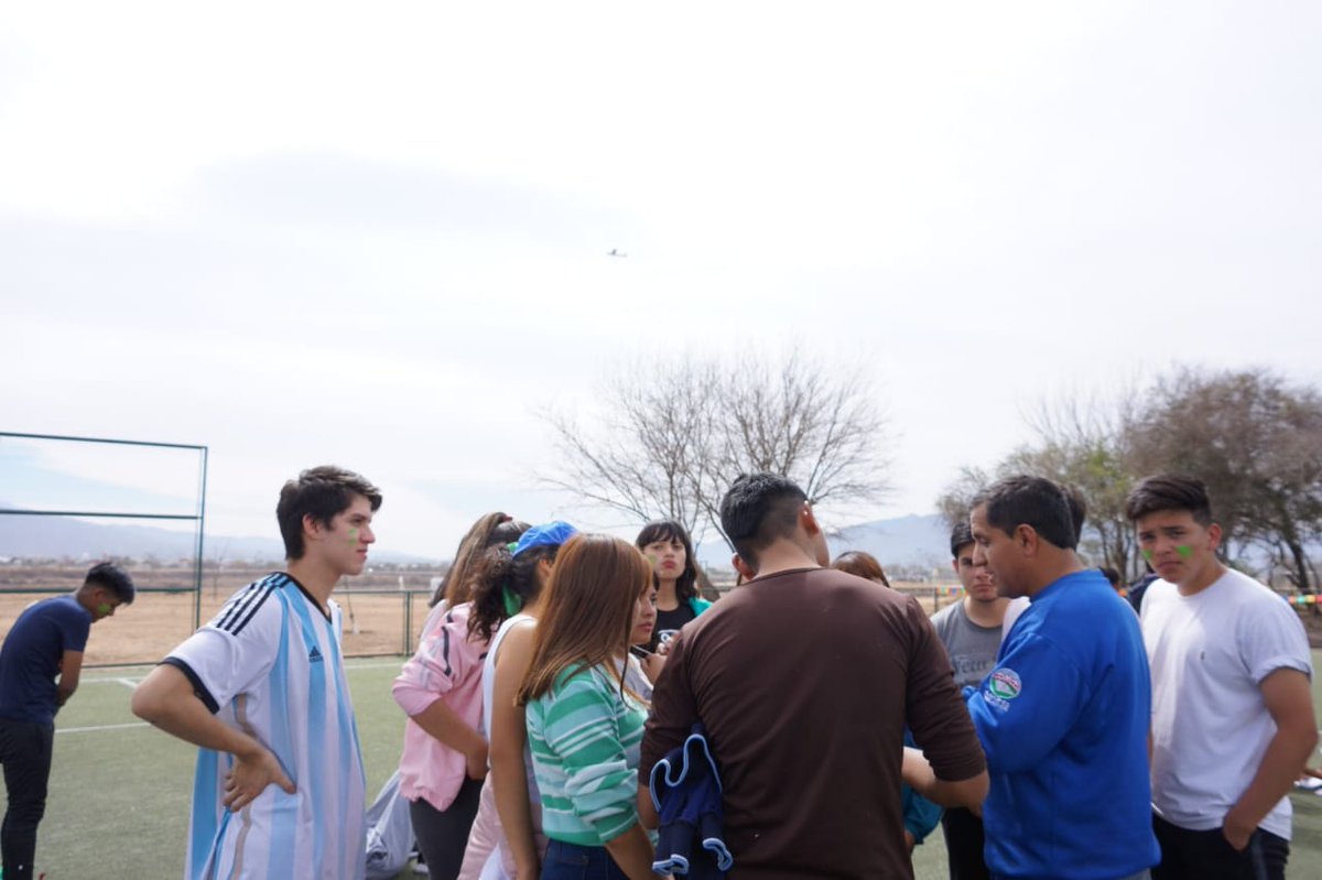 fguillesaavedra's tweet photo. 👉acompañe en el Parque del Bicentenario "ME LA JUEGO POR MI PROMO"...con grandes actividad pensada para nuestros jóvenes.
#TomandoLaPosta
#PolíticasSocioeducativas

@UrtubeyJM @miguelisa2019 @Tomandolaposta1 https://t.co/7jb3tNPwgn