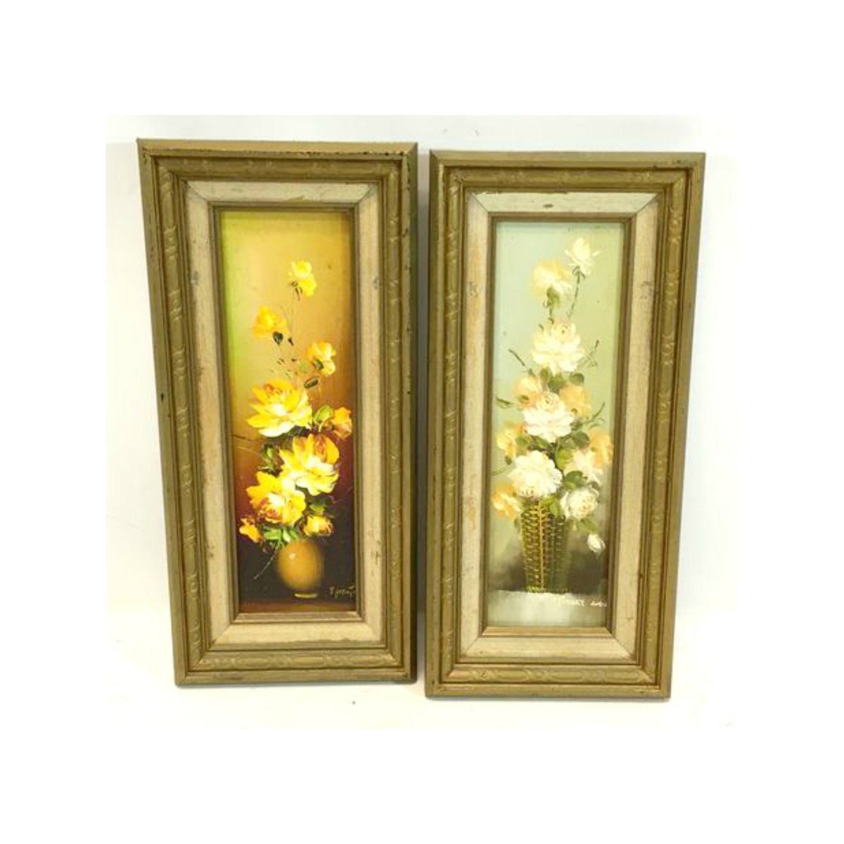 JunkYardBlonde's tweet photo. Vintage Floral Still Life Oil Paintings Signed by Robert Cox 14.5 x 6.5 https://t.co/VWlXv7Osyd #Gotvintage #Etsysellsvintage #JunkYardBlonde #RobertCox https://t.co/AVhAB2xbwi