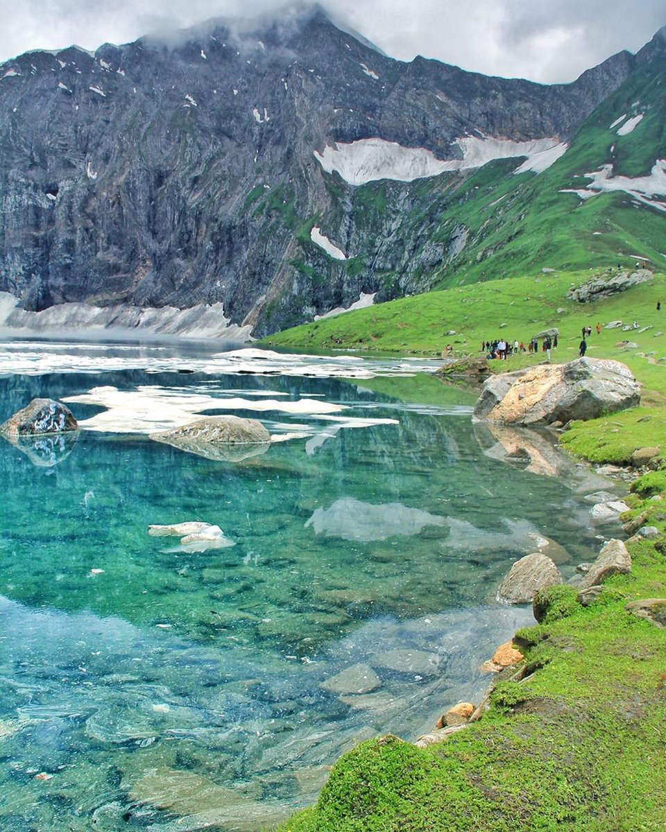 N_Mustafa_93's tweet photo. Magical view of Ratti Gali lake #AJK #kashmir #Travel #travelphotography #insidepaksitam #epic_pakistan #explore_pk #traveling #travelingram https://t.co/wAUX8DkYWC