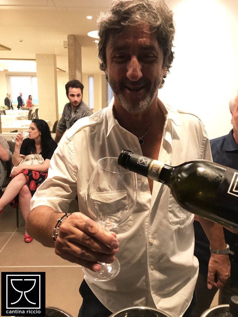 CantinaRiccio's tweet photo. Qualche scatto della #degustazione di ieri sera!Vi aspettiamo questa mattina con il secondo appuntamento.
#cantinariccio #winery #italianwine #vin #viini #wein #wäin #вино #wijn #ワイン #酒 #vino #wine #winetasting #winetime #winelovers #visitaincantina #greenresort #nextopening https://t.co/74rXMIYCVw