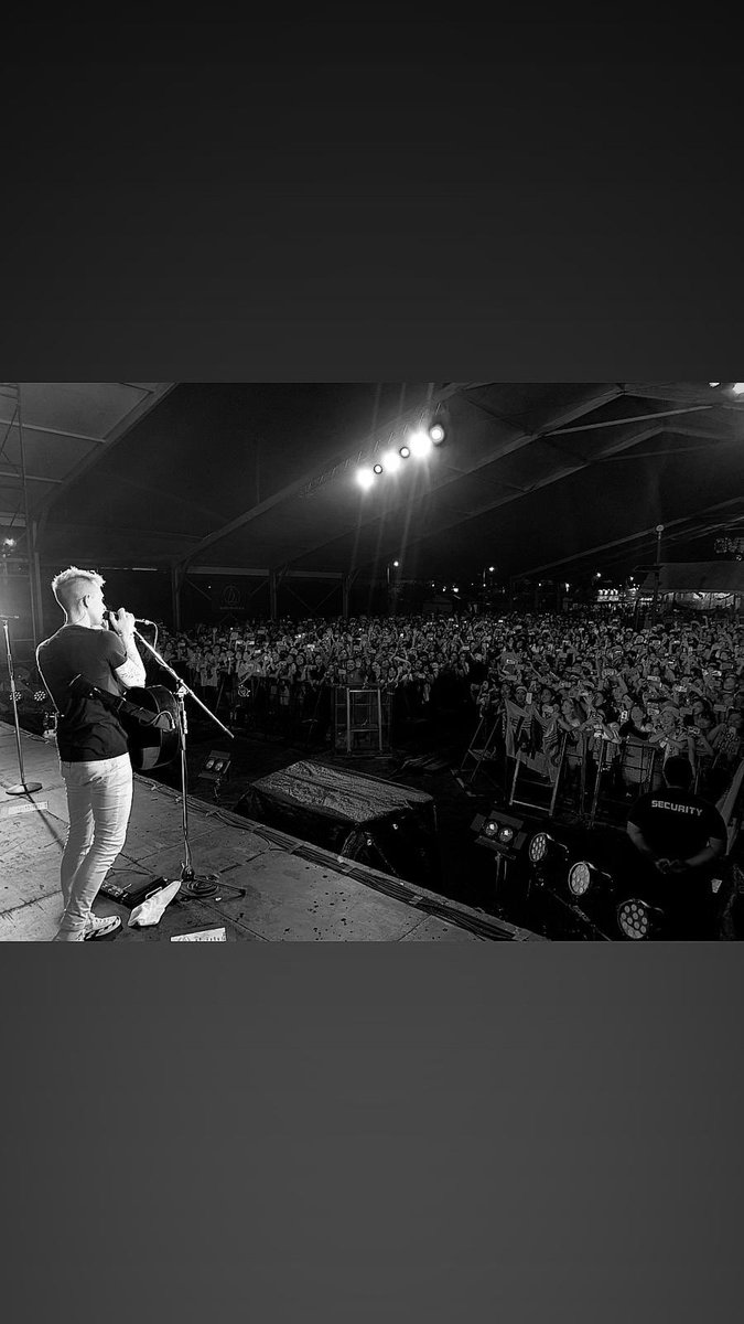 TheVampsband's tweet photo. ❤️🇯🇵 https://t.co/PG7azAE82f