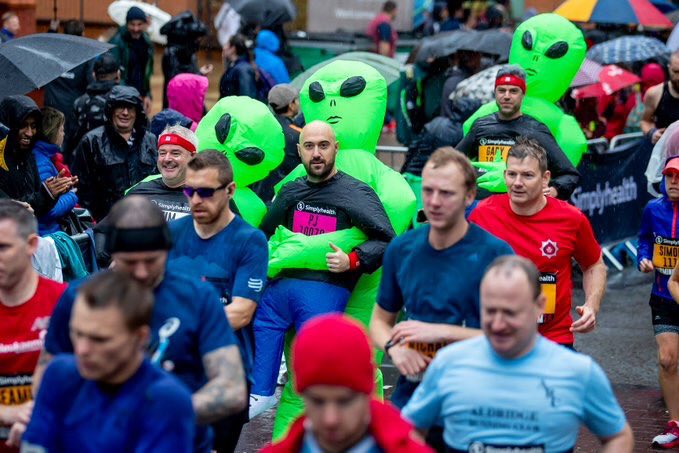 Andythegwarve's tweet photo. 8 weeks to go!! (ages) π until the @Great_Run Birmingham Half Marathonππ½ββοΈ
Don't miss your chance to help make a huge difference to OUR city and FUNdraise for @LoveBrumUK
Join #TeamLoveBrum & email fundraising@lovebrum.org.uk NOW! #LetsRunThis https://t.co/Ta8X5exmn6