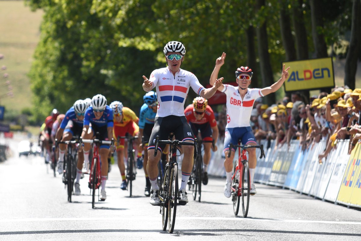 ethan_hayter's tweet photo. Special 1st and 2nd yesterday with @tompidcock @tourdelavenir 🇬🇧 thanks to the rest of the team @BritishCycling for a perfect job and for the messages 😊 https://t.co/3vBywUZ05K
