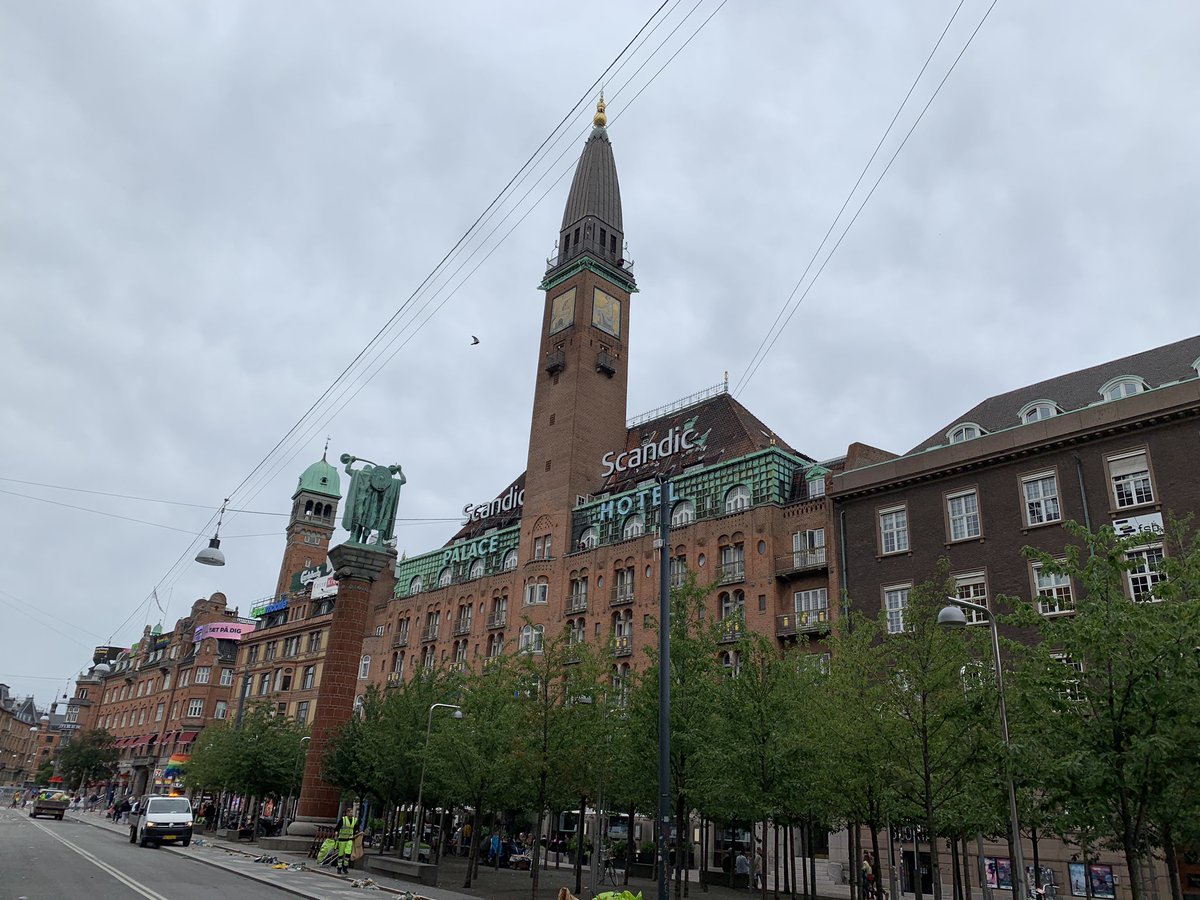 BrettJackson_9's tweet photo. First tour of the day #TrainTours #Copenhagen #Denmark #holiday https://t.co/9Y4M0wUeZk