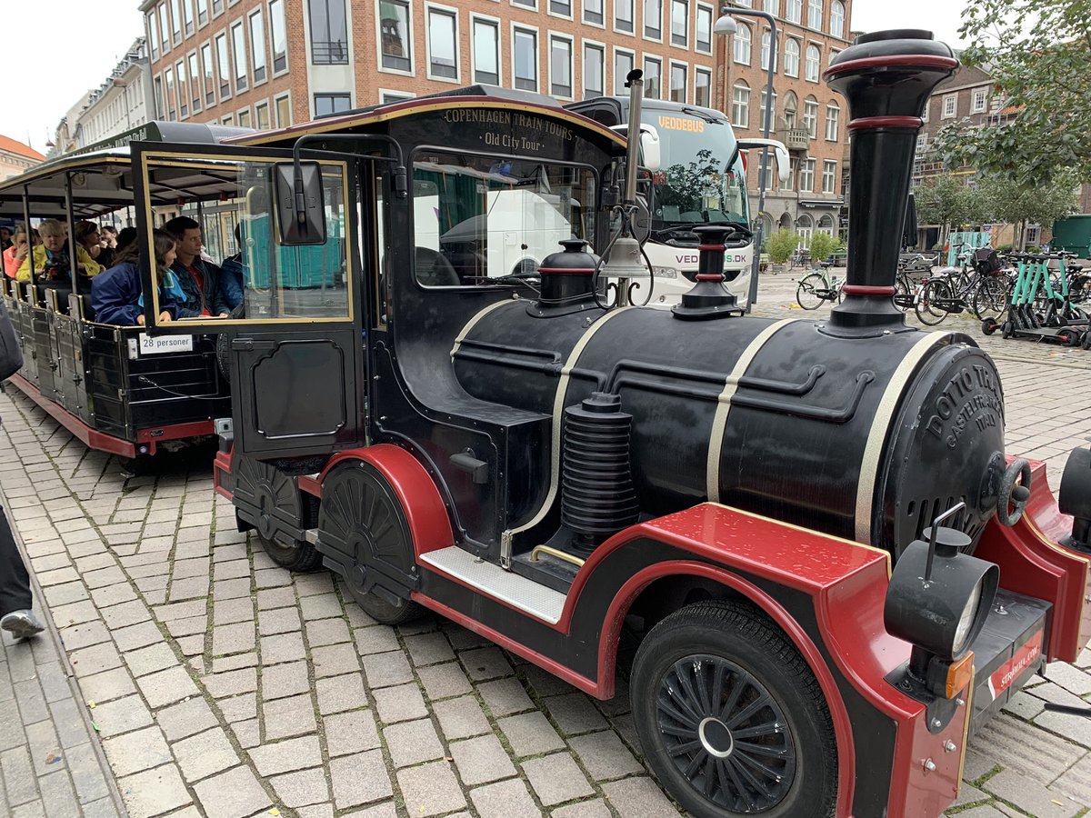 BrettJackson_9's tweet photo. First tour of the day #TrainTours #Copenhagen #Denmark #holiday https://t.co/9Y4M0wUeZk
