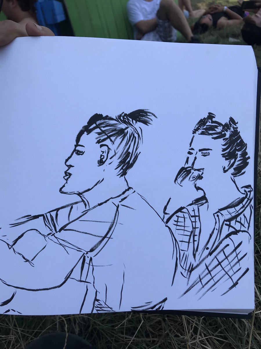 Я і мої діфчьонкі
Цей шедевральний портрет просто має залишитись тут!!!