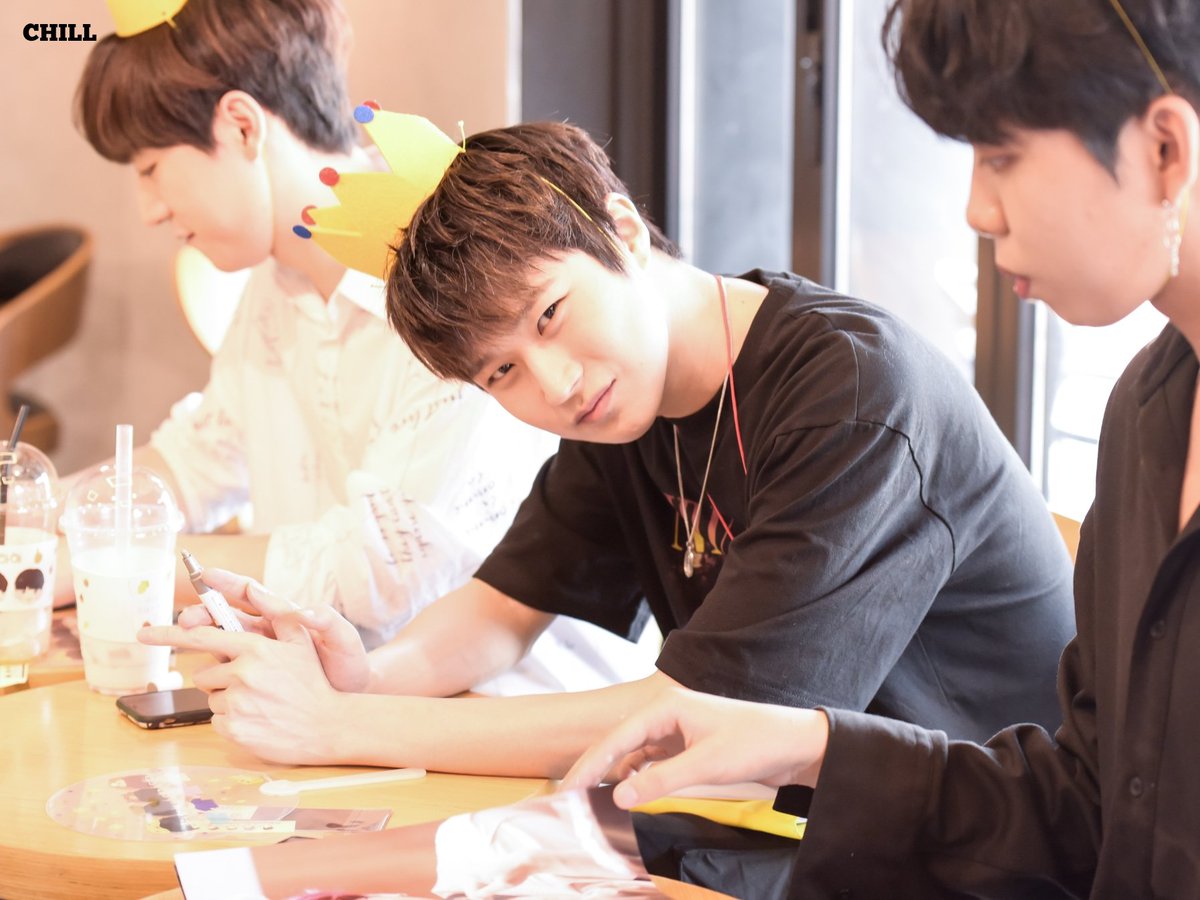 CHILL0511's tweet photo. 190816 데뷔 2주년 카페🎊

#열혈남아 #마르코 #이형근 #MARCO #HBY https://t.co/2Env3FFCt9
