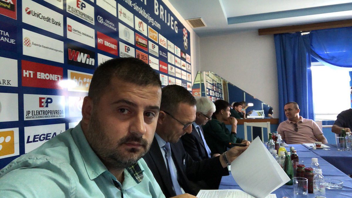dado_adis's tweet photo. #uefa #UEL #HSK Zrinjski vs #FC #malmo https://t.co/DtUVBfJzJh