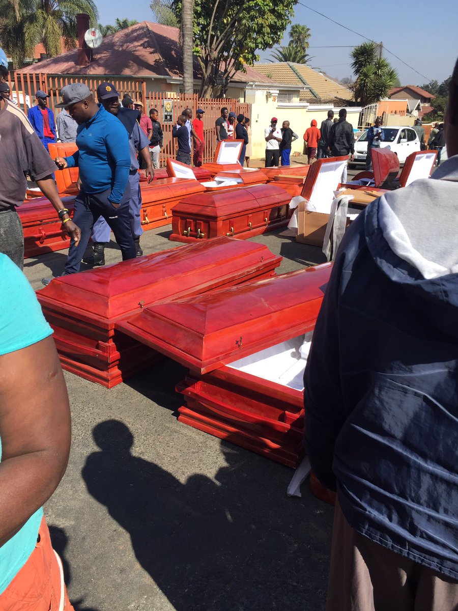 View image on Twitter