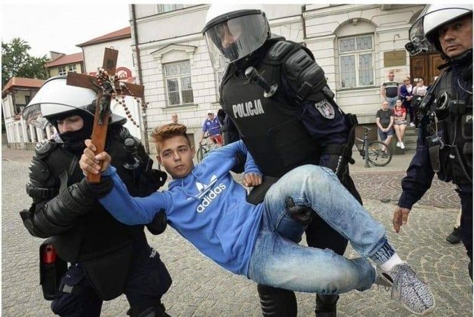 ОДИН В ПОЛЕ ВОИН