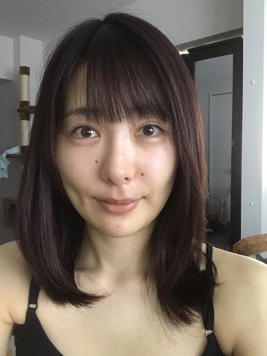 ヘラクレス太田 30万返すさんのツイート 最近整形後に会う人にそんなに変わってないって言われるのめっちゃ悲ちいい めっちゃ変わってるのに 変わってないっていう人は死んでください 1枚目どスッピン整形前 2枚目どスッピン整形後 3枚目整形前化粧