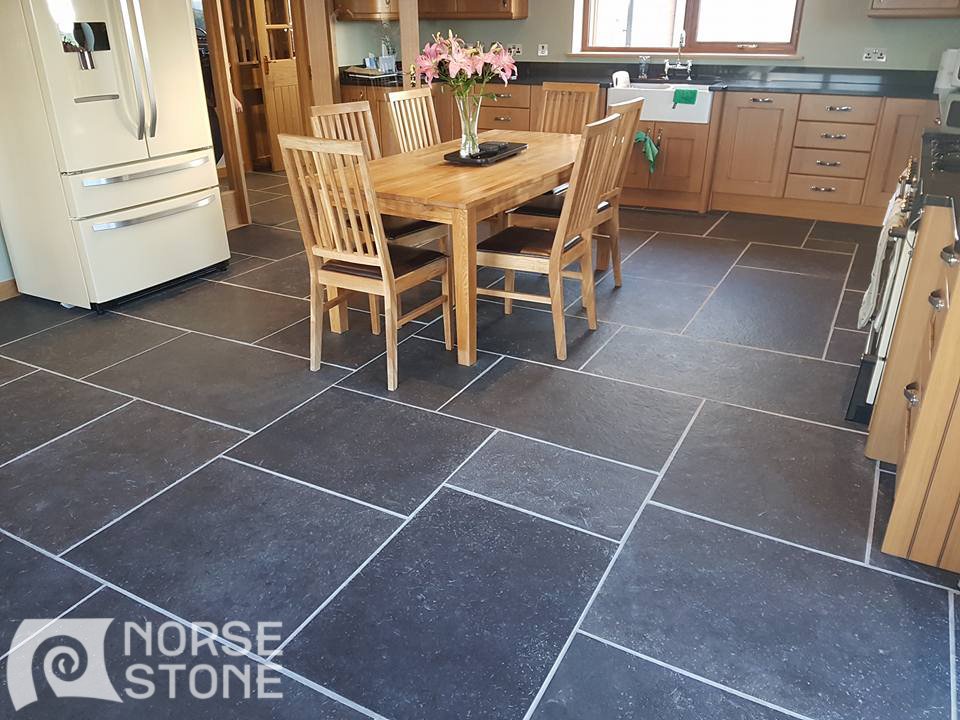 Norse_Stone's tweet photo. More than just paving, Caithness flagstone is ideal for internal flooring as well. Check out this beautiful kitchen complete with flagstone floor! Perfect for use throughout the home.
#norsestone #caithness #naturalstone #internaldesign #kitchen #flooring https://t.co/MJ5r3D6t3y