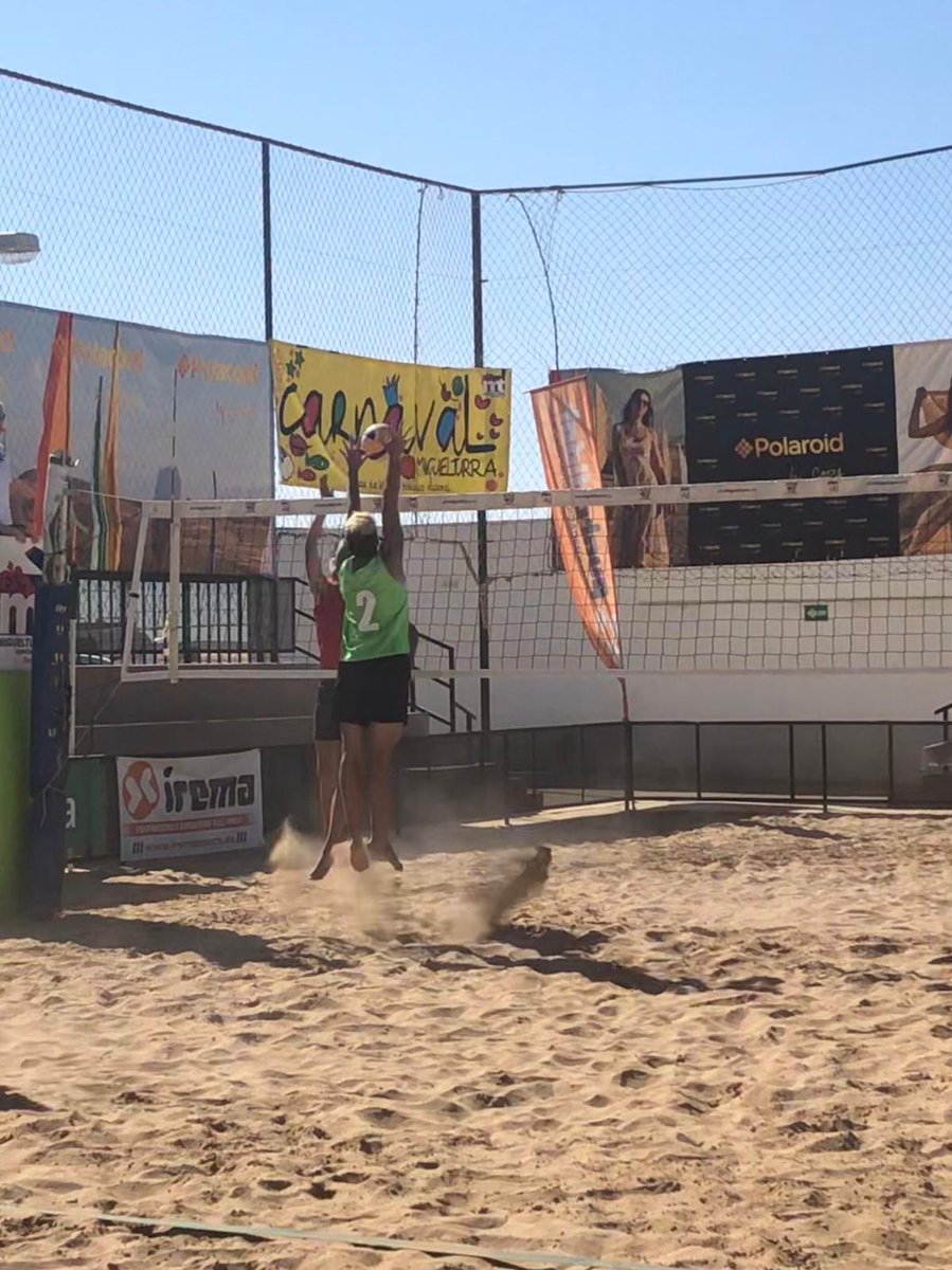 CUADRO CONSOLACIÓN!!

Berja/-AND
Valladolid CV/-CYL
21-13;21-13