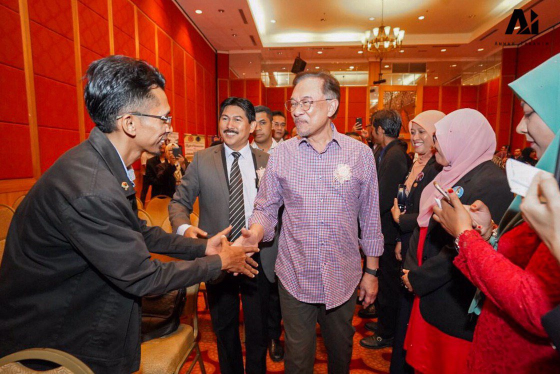 Anwar Ibrahim On Twitter Merasmikan Konvensyen Motivator Profesional Malaysia Anjuran Akademi Motivator Profesional Malaysia Di Shah Alam Https T Co L1wy3kq6um Https T Co Prlkigtuuz